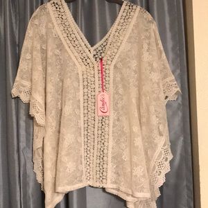 Candies gorgeous lace top